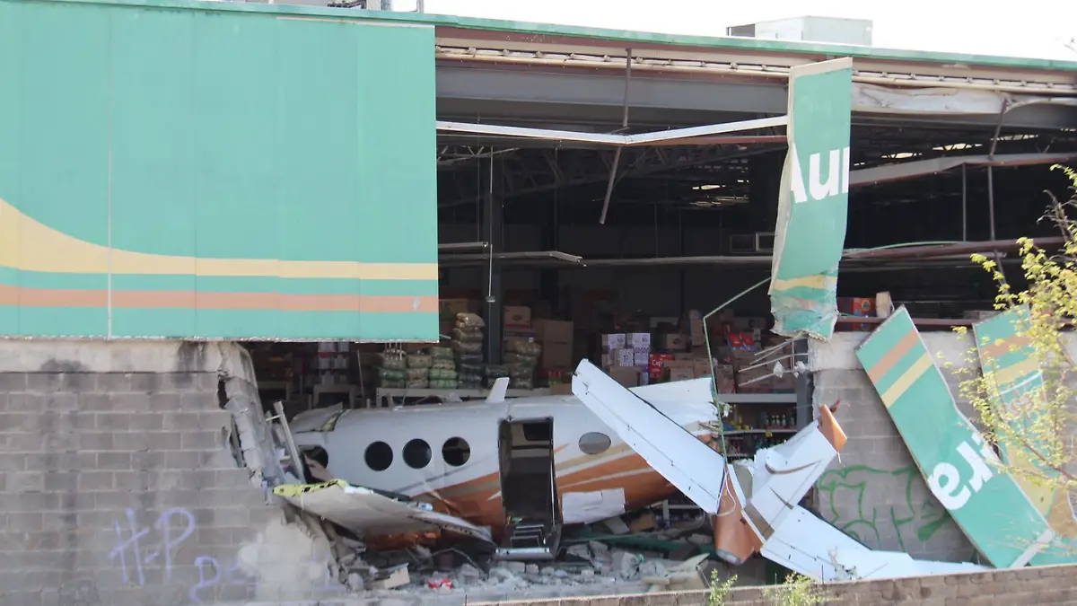 Avionazo en Morelos deja dos personas fallecidas